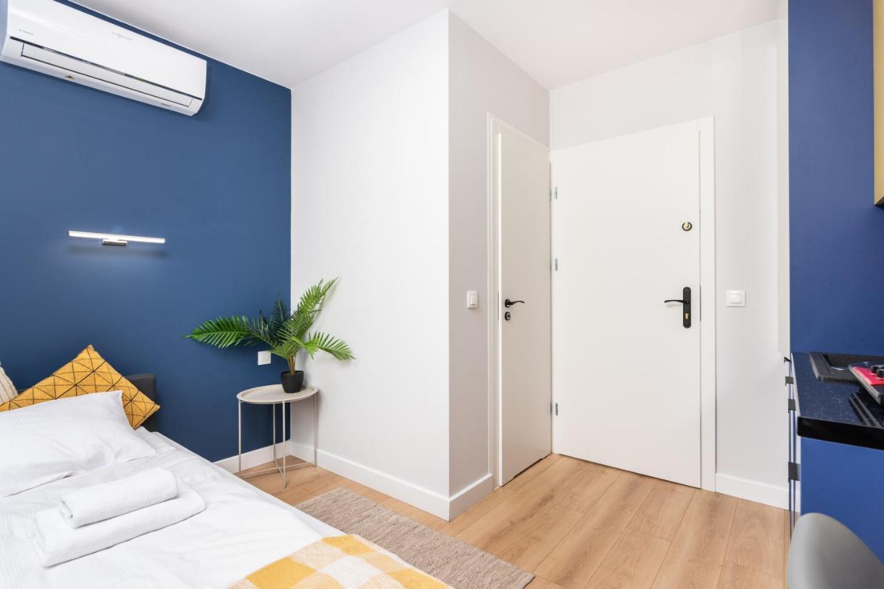 Smart Apartments - Old Town & Main Train Station - By Upstairs 크라쿠프 외부 사진