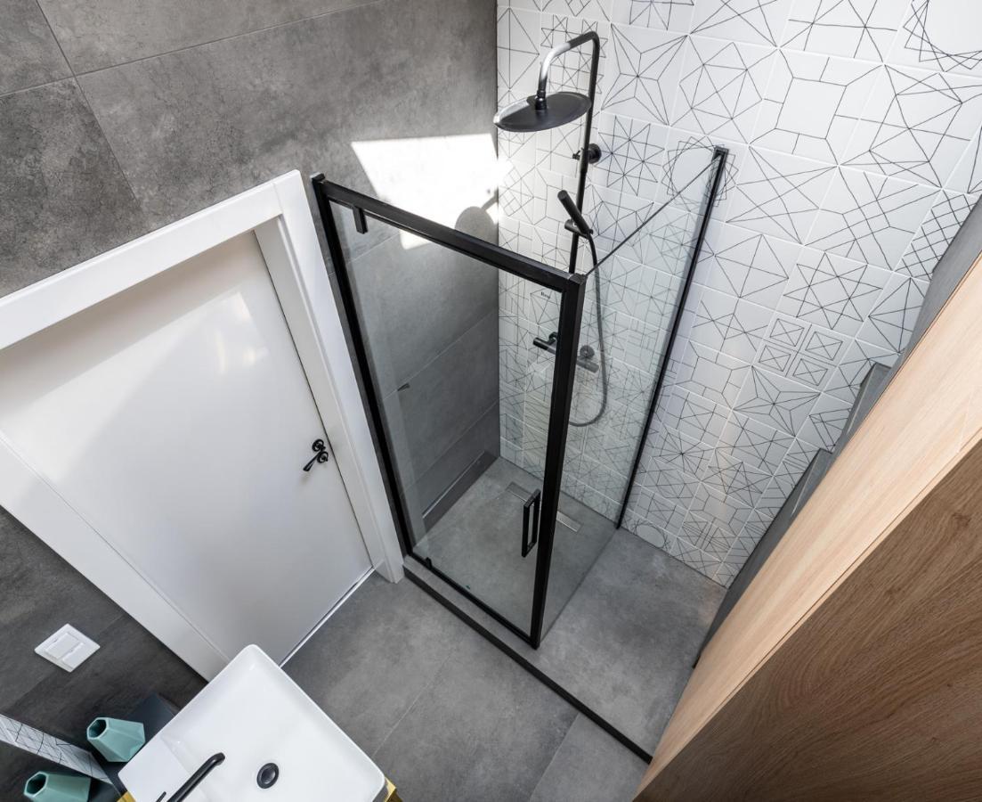 Smart Apartments - Old Town & Main Train Station - By Upstairs 크라쿠프 외부 사진