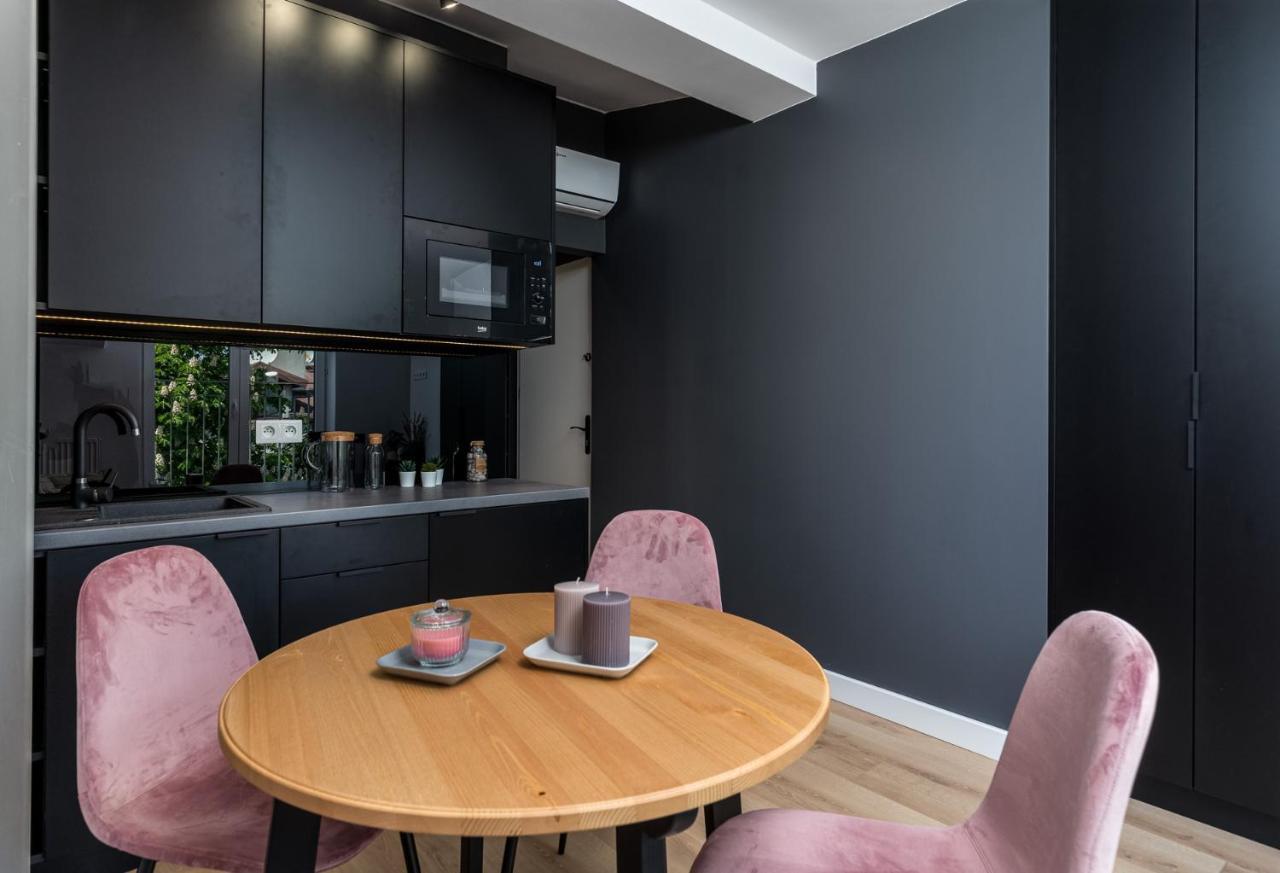 Smart Apartments - Old Town & Main Train Station - By Upstairs 크라쿠프 외부 사진