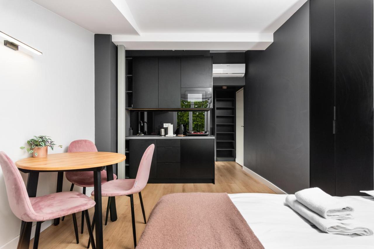 Smart Apartments - Old Town & Main Train Station - By Upstairs 크라쿠프 외부 사진
