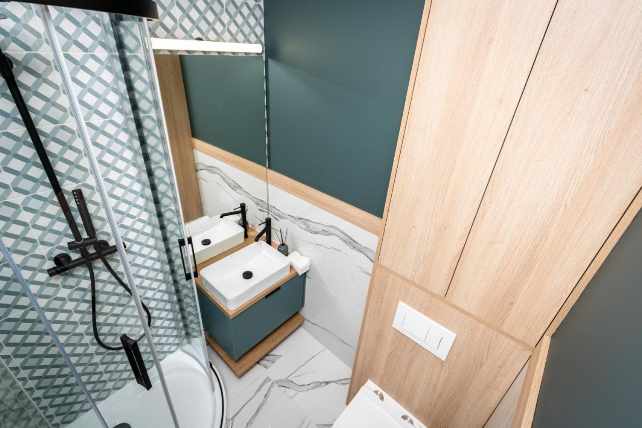 Smart Apartments - Old Town & Main Train Station - By Upstairs 크라쿠프 외부 사진