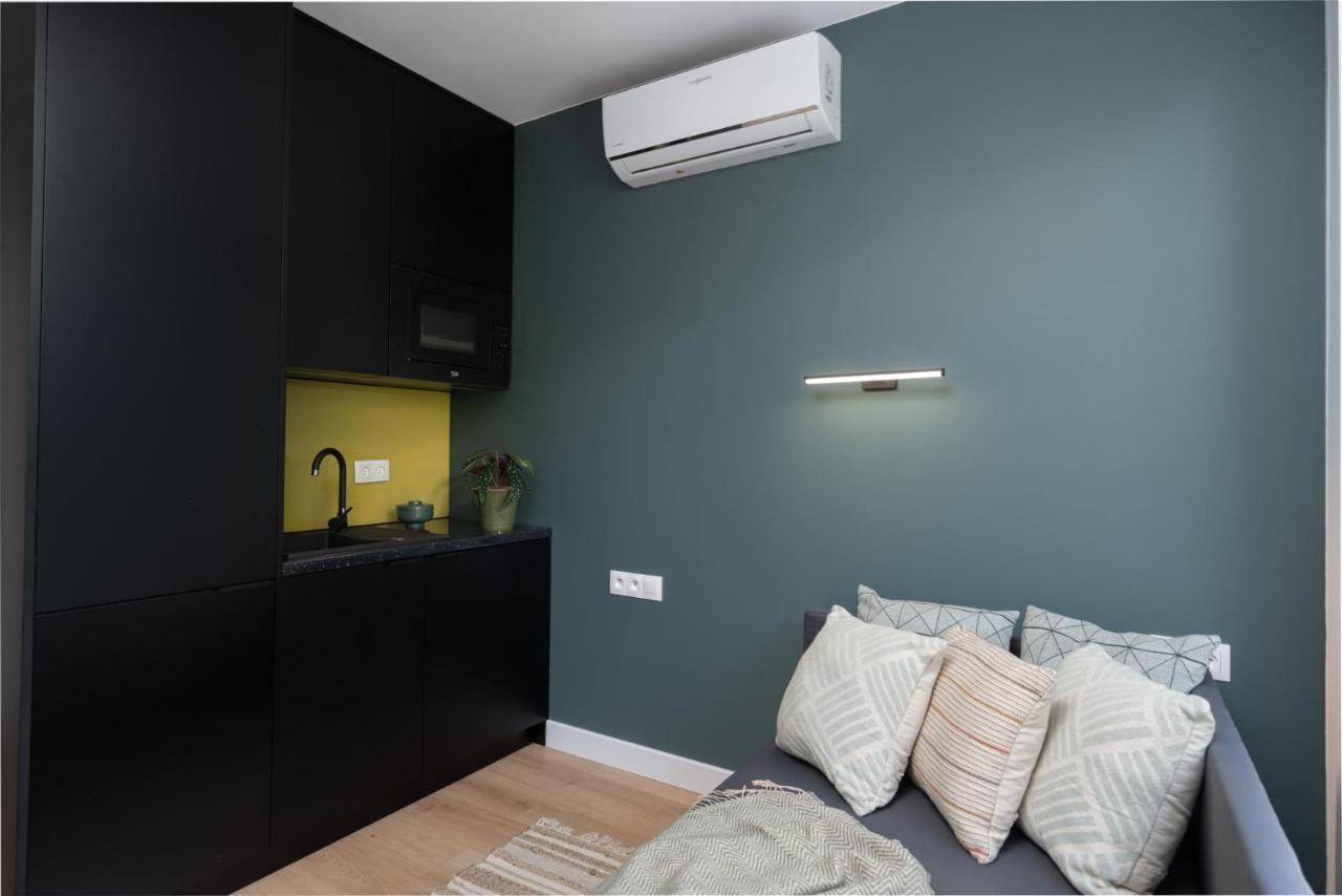Smart Apartments - Old Town & Main Train Station - By Upstairs 크라쿠프 외부 사진